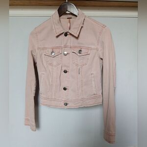 Free People Distressed Jacket in light Pink. Size 2